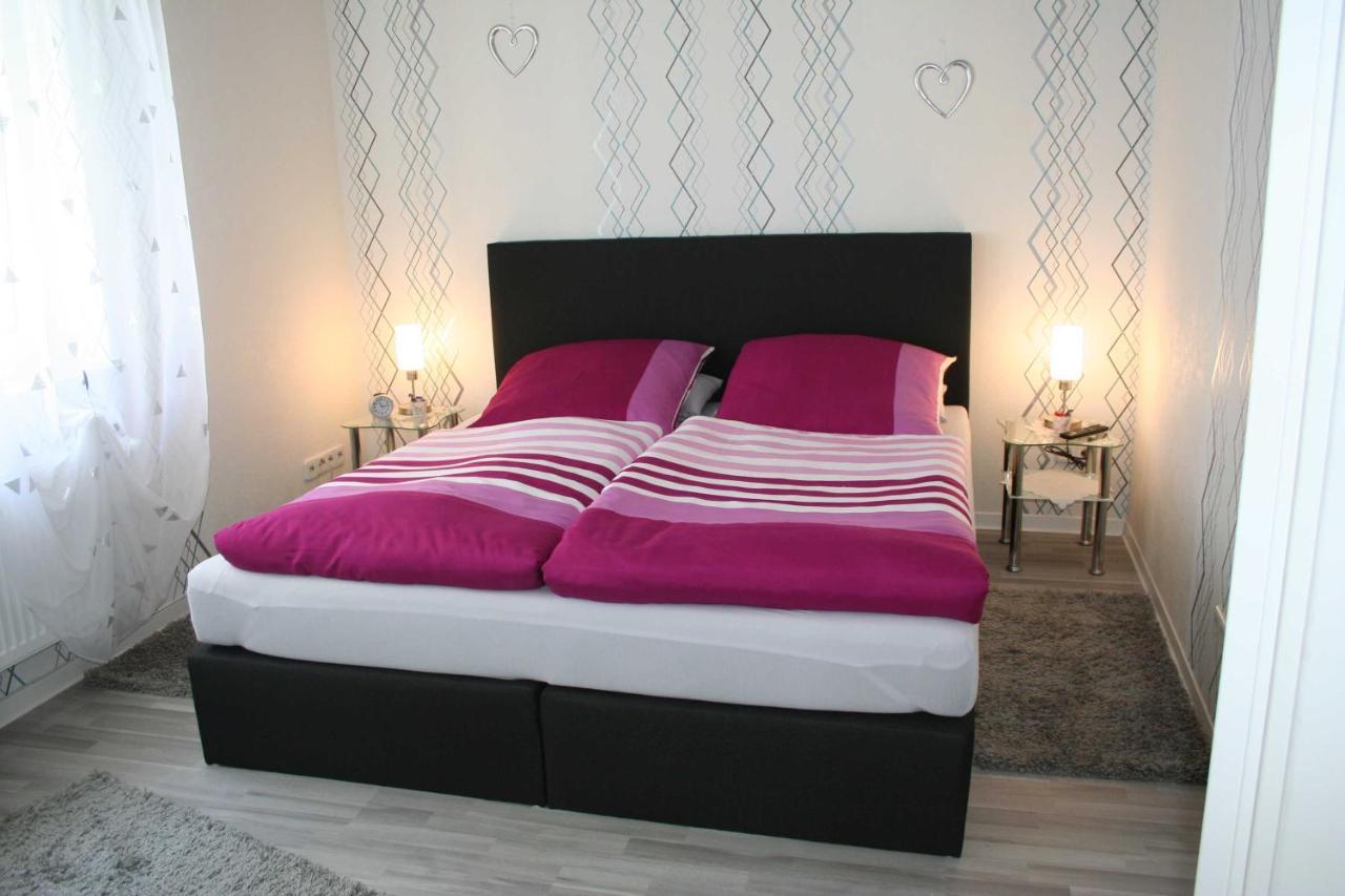 Ferienwohnung Spatzennest In อีเดสไฮม์ ภายนอก รูปภาพ