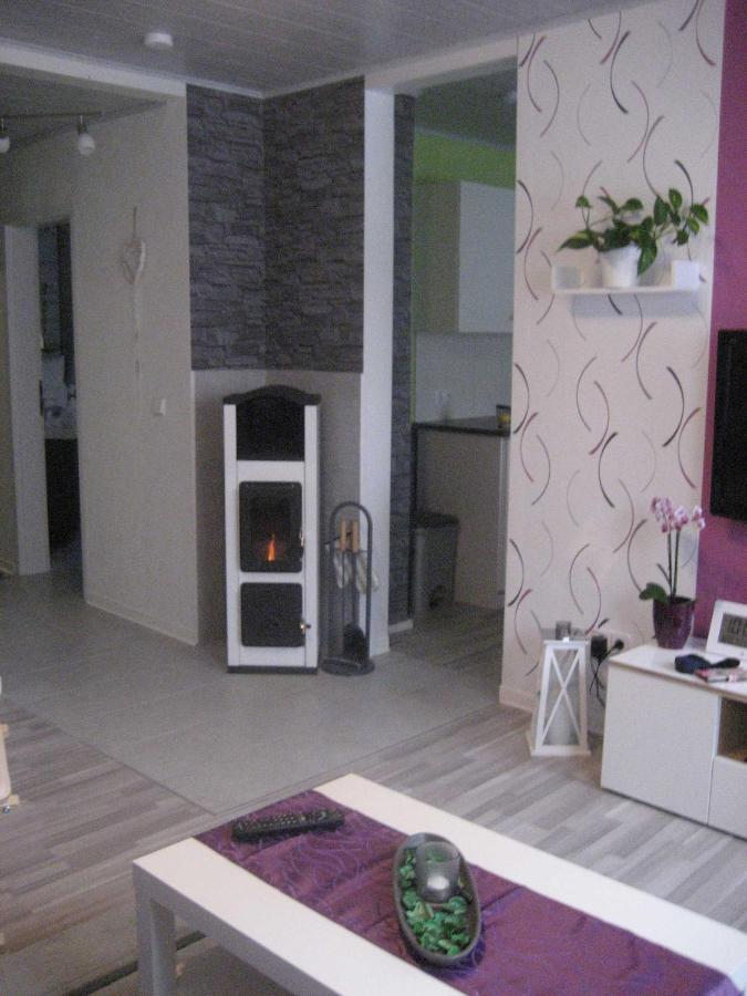 Ferienwohnung Spatzennest In อีเดสไฮม์ ภายนอก รูปภาพ
